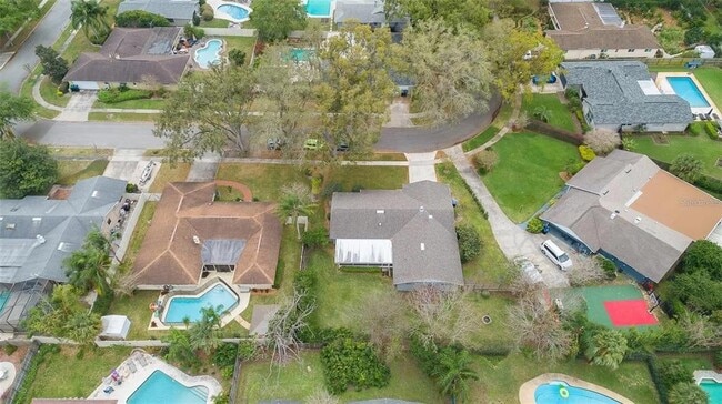 Building Photo - 2907 Little John Rd