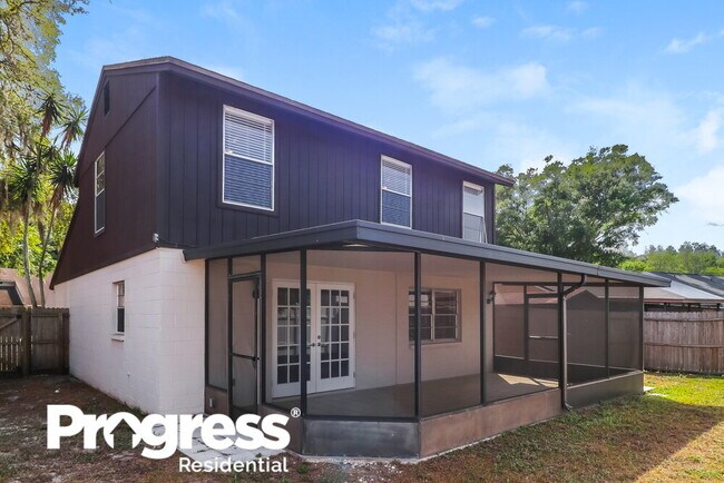 Building Photo - 2825 Cedaridge Dr