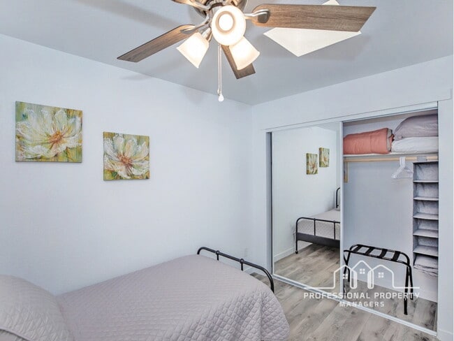 Building Photo - 3-bedroom, 2-bathroom home in Yuma Corona