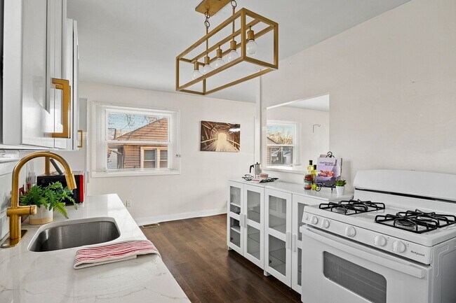 Building Photo - Laurel, MD