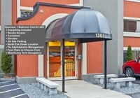 Building Photo - 1361 Elm St