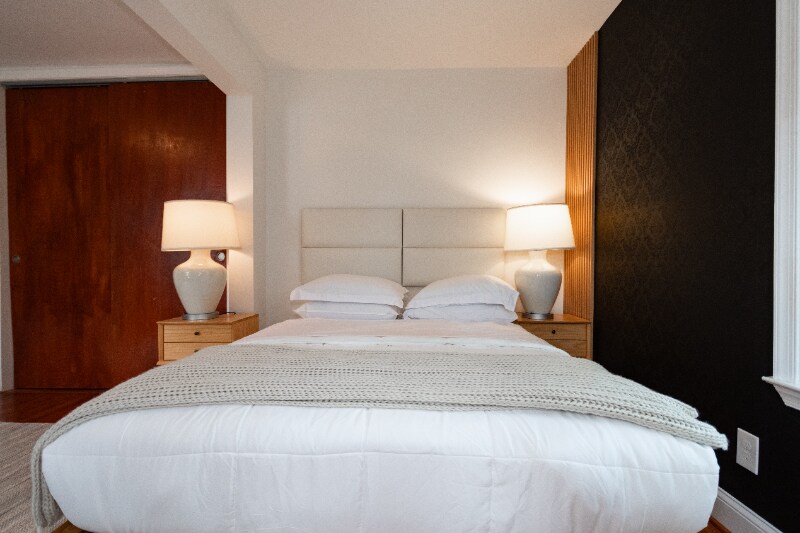 Building Photo - 1012 East-West Hwy