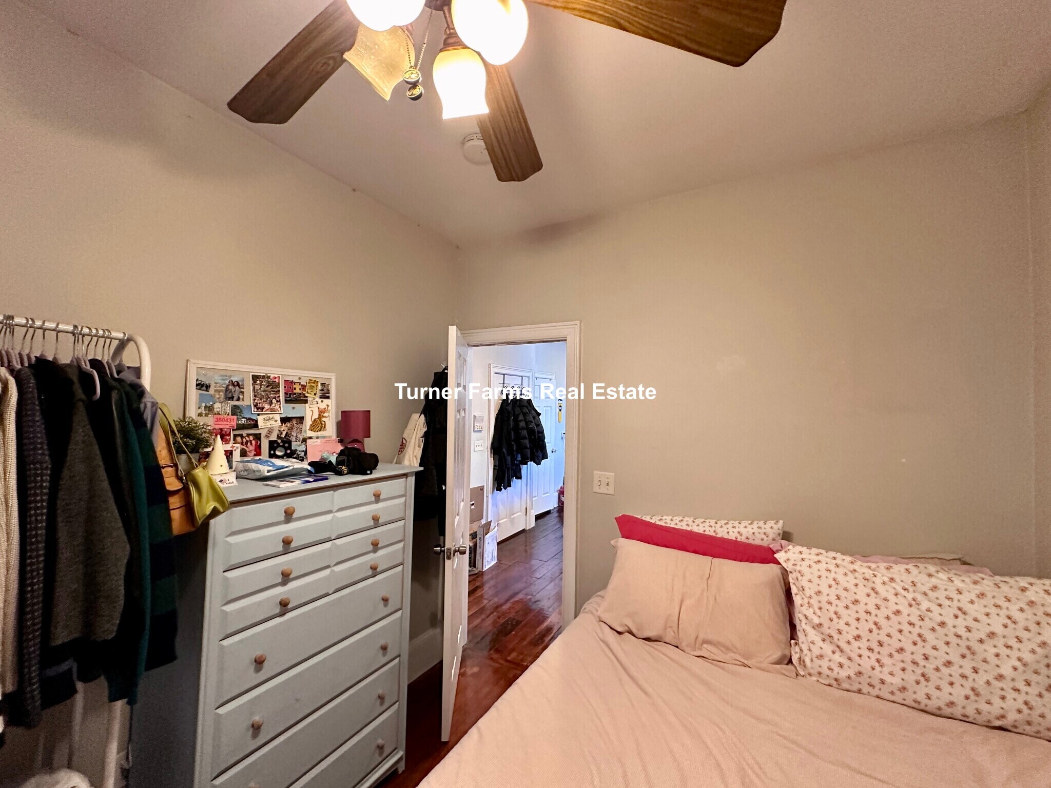 Building Photo - 717 Parker St