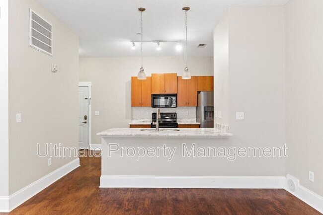 Building Photo - 709 N 4th St