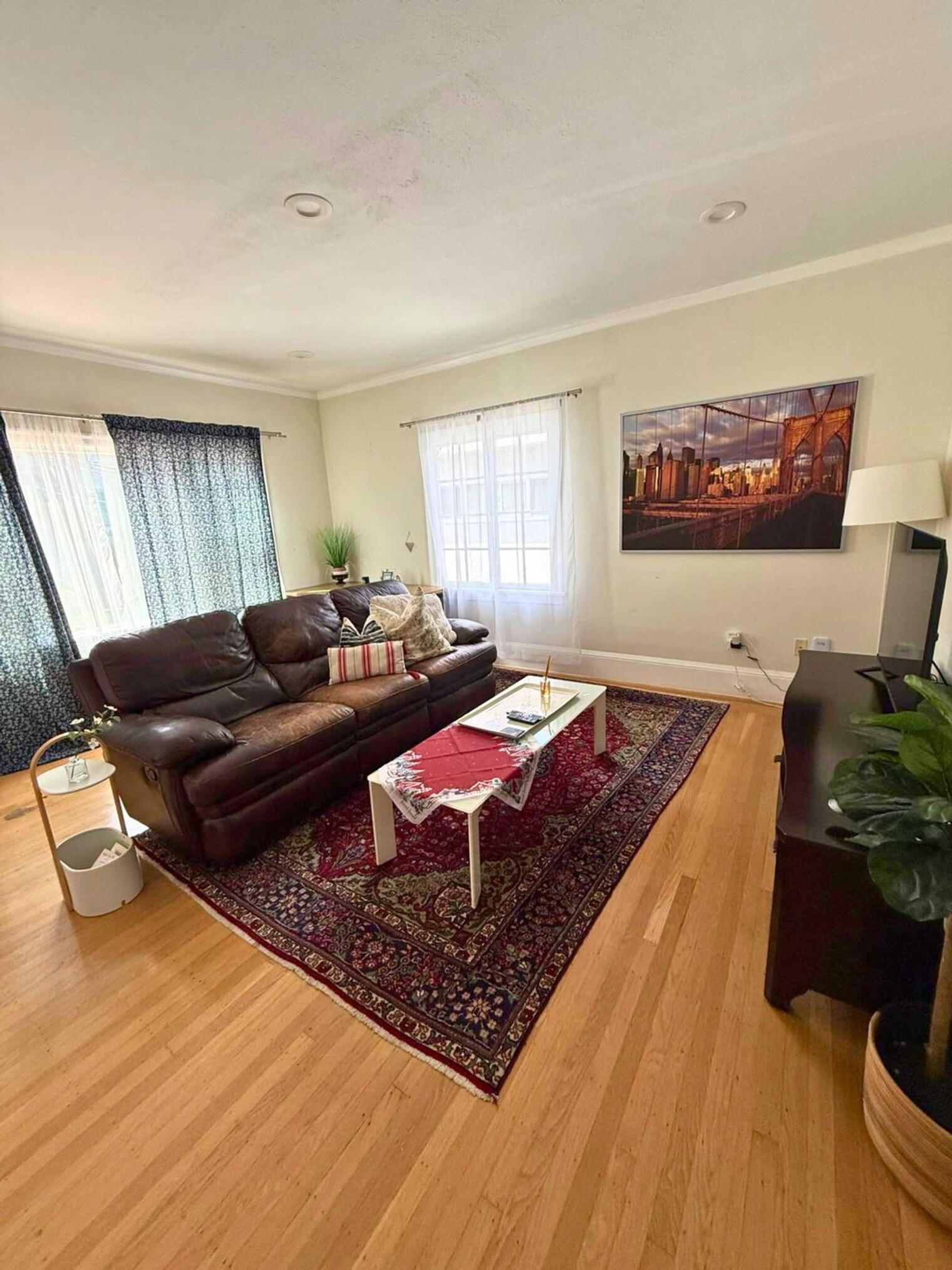 Building Photo - 254 29th St