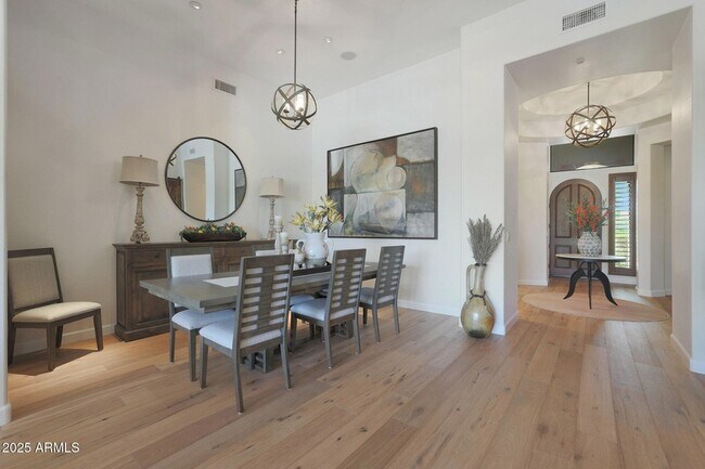 Building Photo - 9973 E Edgestone Dr