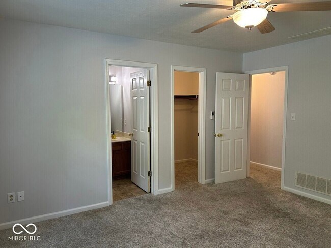 Building Photo - 6438 Thistle Bend