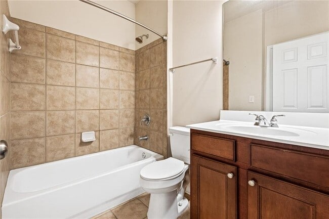 Building Photo - 3062 Eastbrook Terrace