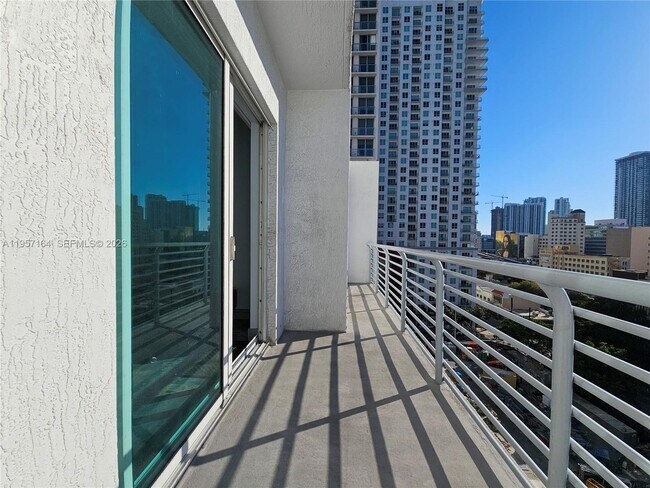 Building Photo - 234 NE 3rd St