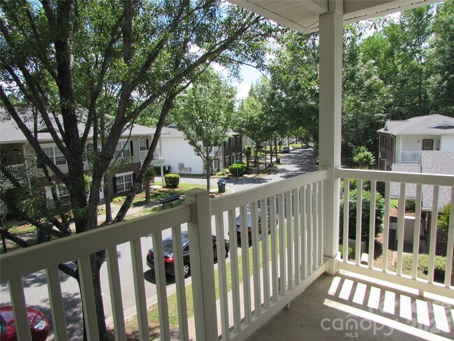 Building Photo - 21725 Aftonshire Dr