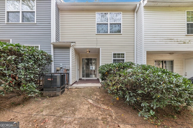 Building Photo - 735 Crestwell Cir