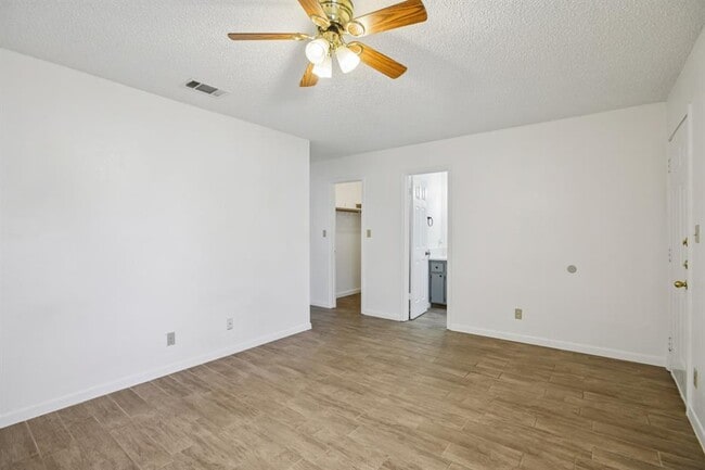 Building Photo - 8804 Cainwood Ln