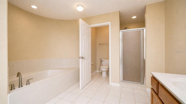 Building Photo - 357 Fairway Pointe Cir