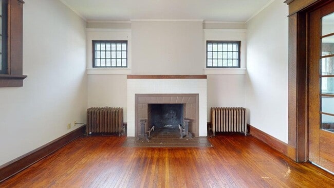 Building Photo - Canton 3 Bedroom / 2 Bath - Single Family ...