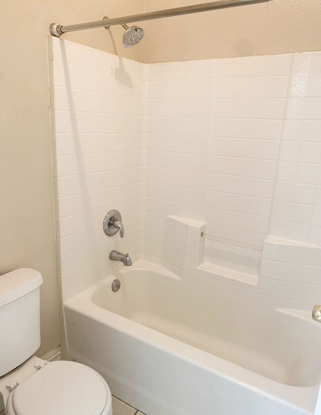 Building Photo - Single story 3 bed 2 baths property inside the gated Cactus Springs community! Home has all LVP a...