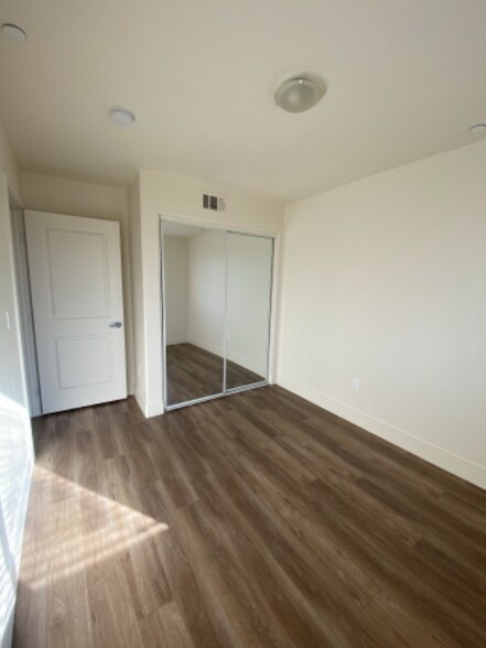 Building Photo - 11312 Huston St