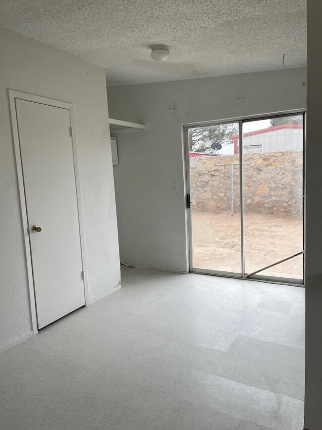 Building Photo - 8154 St Andrew Ln