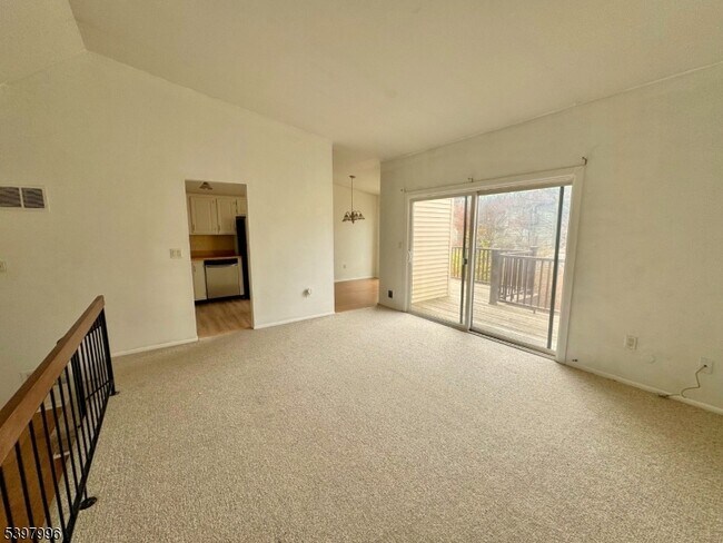 Building Photo - 410 Spruce Hills Dr