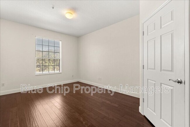 Building Photo - 6402 Cava Alta Dr