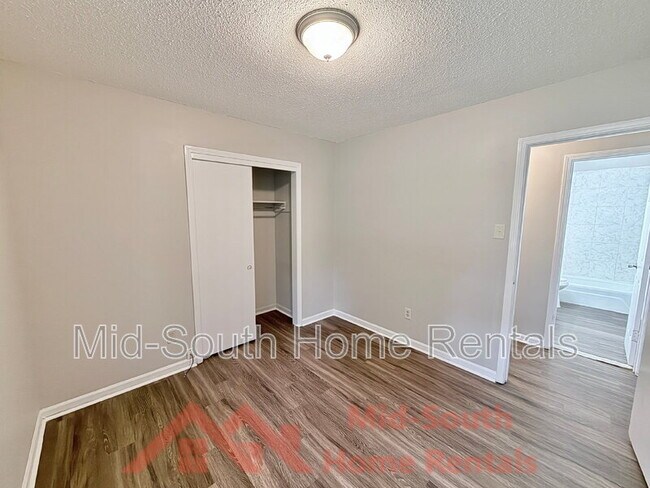 Building Photo - 3984 Acro Cove