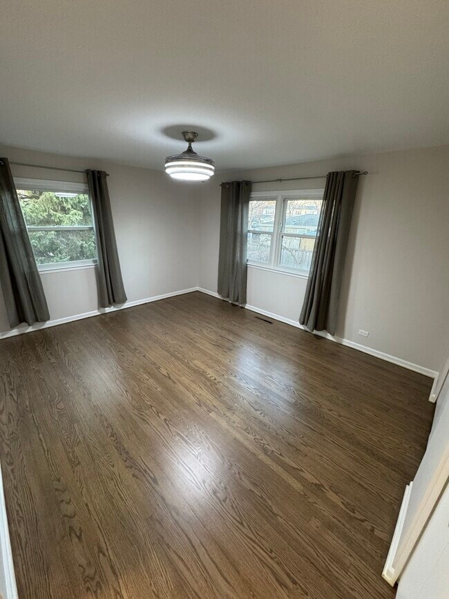 Building Photo - 1705 Central Ave