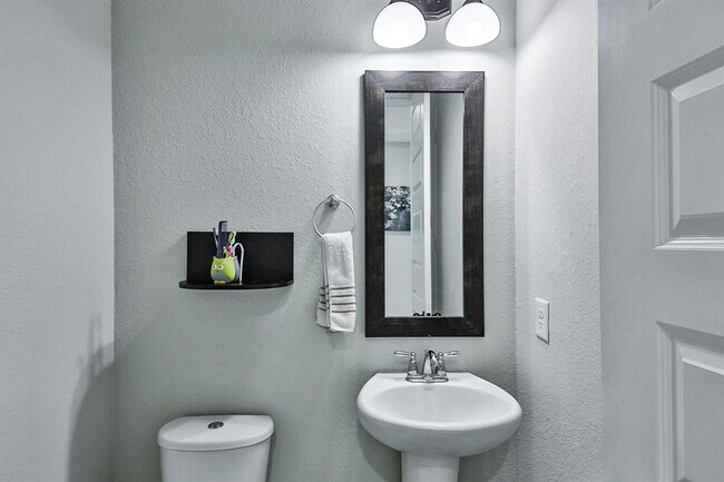 Building Photo - 9515 Bahama Cove Ln