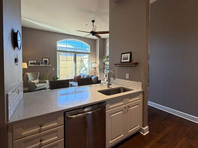 Building Photo - 25 N Downing St