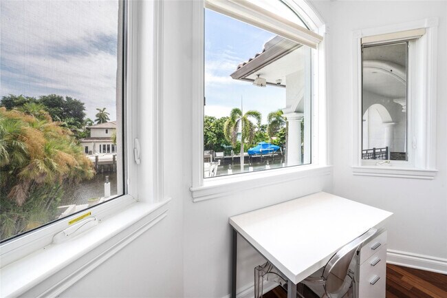 Building Photo - 438 Coconut Isle Dr