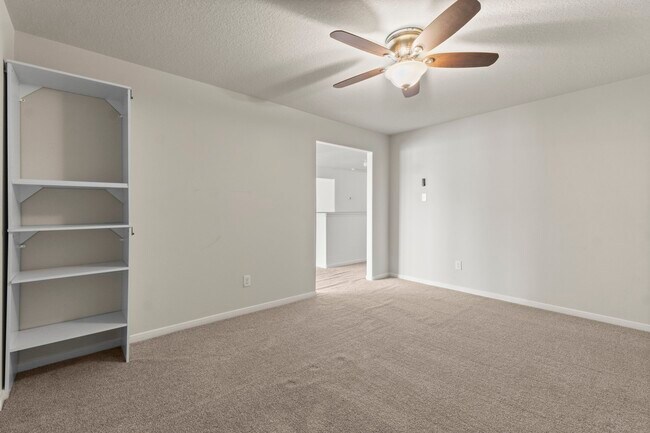 Building Photo - 16859 Blackberry Lily Ln