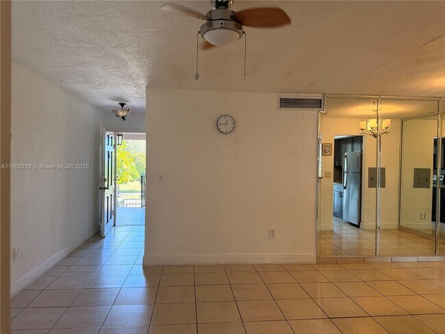 Building Photo - 20490 NW 7th Ave