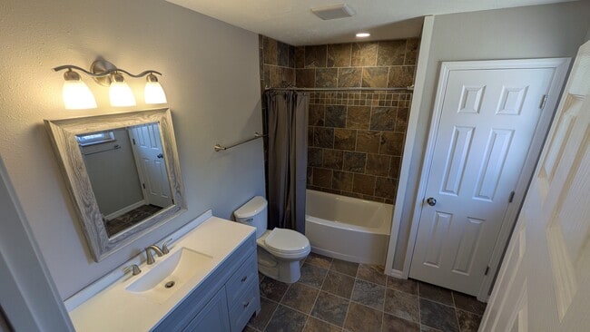 Building Photo - 7637 Coon Creek Rd