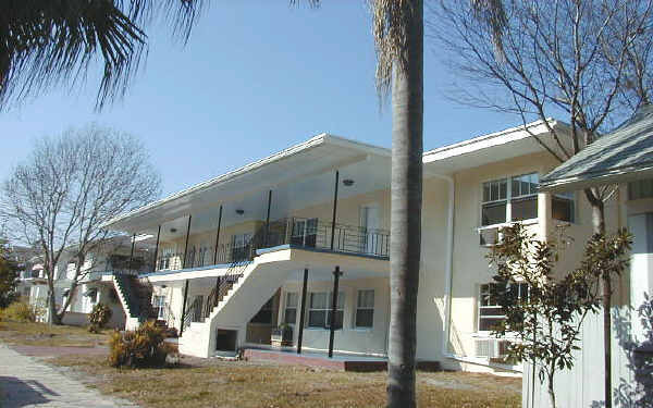 Building Photo - Tropic Aire Apartments
