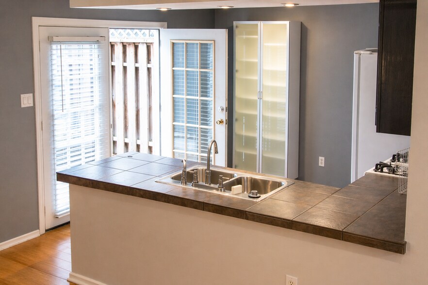 Building Photo - 8330 Fathom Cir