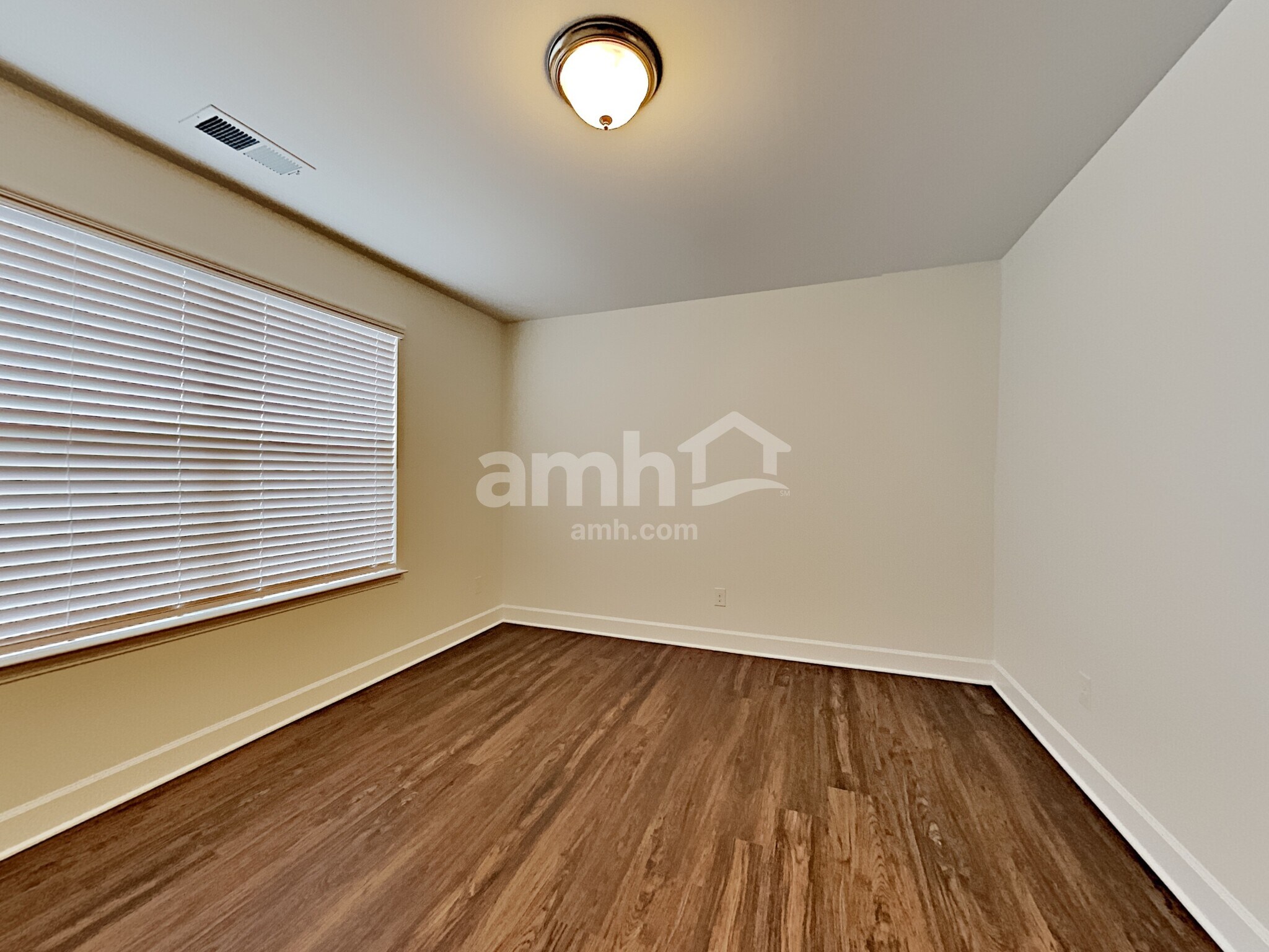 Building Photo - 4300 Spregan Way