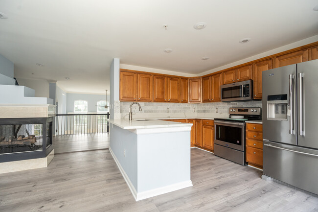 12079 Trumbull Way, Reston VA 20190 - 12079 Trumbull Way