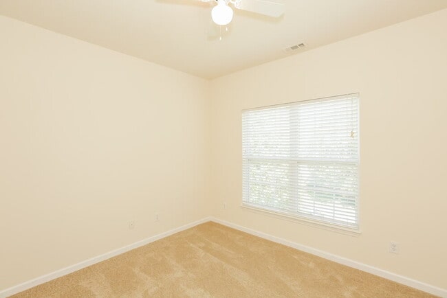 Building Photo - 6571 Derby Ln NW