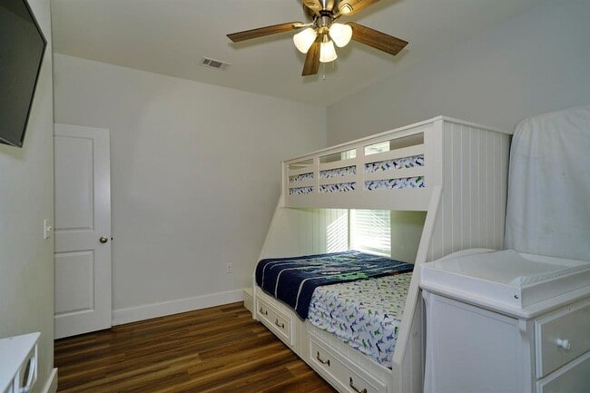 Building Photo - 168 Engelbrecht Rd