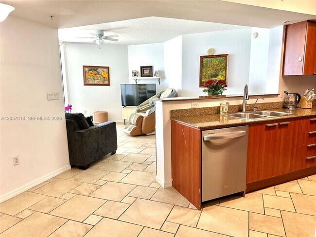 Building Photo - 16699 Collins Ave