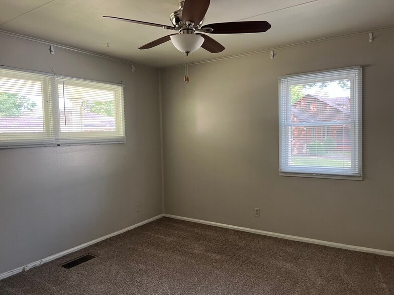 Building Photo - 25 Cascade Ter