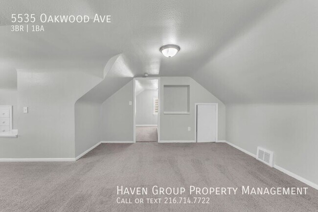 Building Photo - 5535 Oakwood Ave