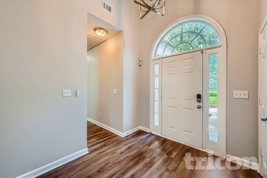 Building Photo - 6863 Timberhead Way