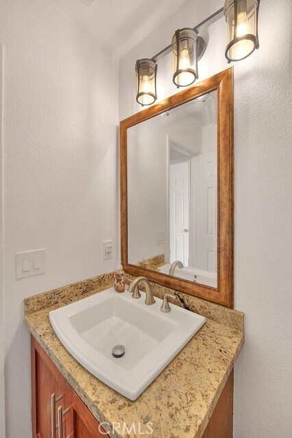 Building Photo - 3571 Rio Ranch Rd