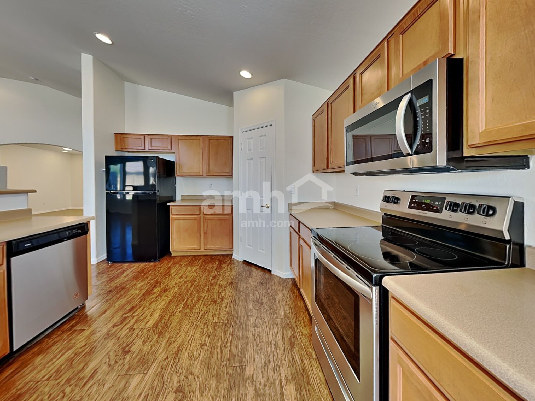 Building Photo - 1926 S 85th Ave