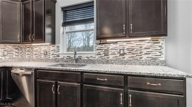 Building Photo - 6965 Chandlersville Rd