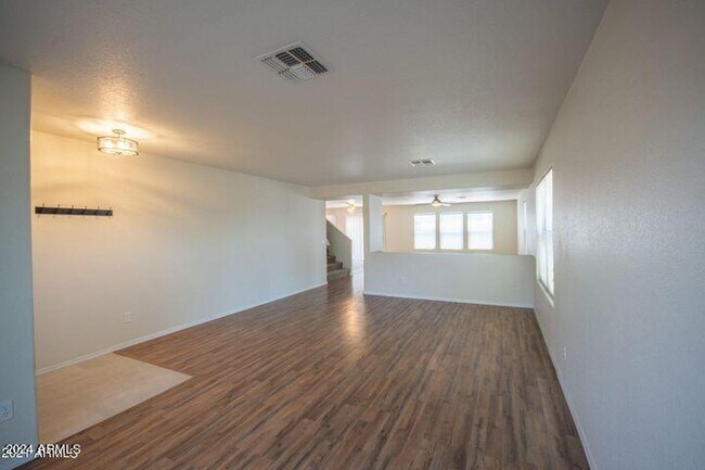Building Photo - 3683 E Constitution Dr