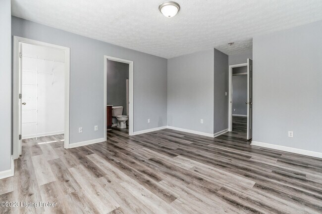 Building Photo - 9500 Brady John Ct