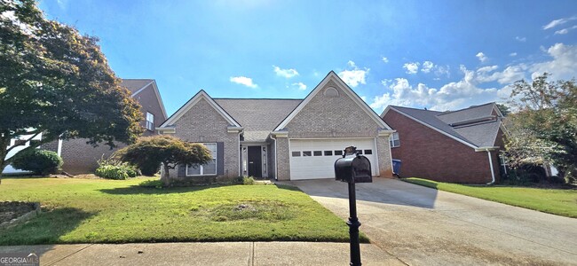 Building Photo - 1055 Livery Cir