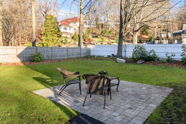 Building Photo - 12 Maugus Ave