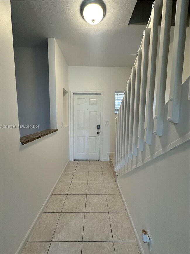 Building Photo - 5541 NW 90th Terrace
