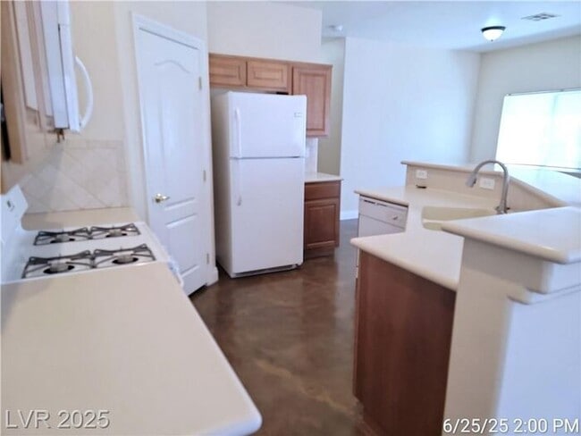 Building Photo - COMING SOON - Ready no later than the end of December!